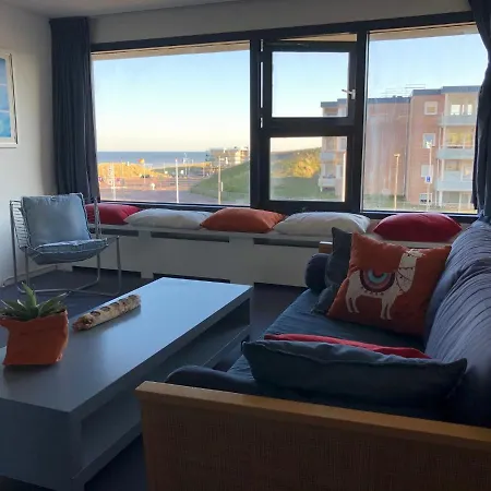 Apartment Move To The Sea